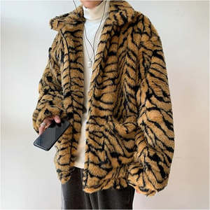 Manteau de luxe en fausse fourrure à rayures tigrées pour homme, veste extravagante en peau de mouton surdimensionnée, streetwear d'hiver de qualité supérieure - Product Image 6