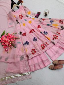 Robe de soirée en georgette à motifs floraux multicolores, broderie de créateur et travail de codage, avec bas et dupatta assortis - Product Image 5