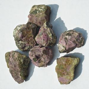 Vente en gros de pierres brutes naturelles de Stichtite, Atlantisite (Stichtite Serpentine) de haute qualité, pour lapidaire et reboulage, en vrac pour la revente, 5kg - Product Image 6