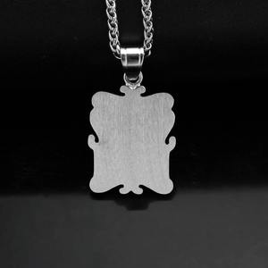 Nouveau Design Collier Pendentif Rond de Prière avec Zircon Cubique Baguette, Bijoux Hip Hop Chrétiens - Product Image 4