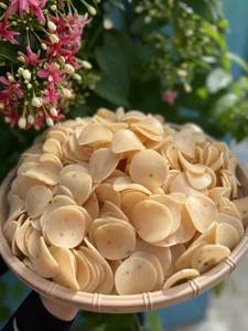 เวียดนามชิปส์กุ้งอบกรอบ คุณภาพพรีเมียมสำหรับส่งออก บรรจุภัณฑ์แบบขายส่ง น้ำหนักตามสั่ง และฉลากสินค้าส่วนตัว - Product Image 2