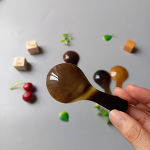 Cuchara de Cuerno de Búfalo Natural, Cuchara para Caviar - Product Image 1