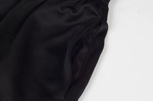 Shorts de football personnalisés fabriqués au Pakistan, avec logo d'équipe, respirants et performants pour clubs et équipes. - Product Image 4