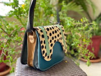 Sac à bandoulière en cuir recyclé de couleur trapue pour femmes de style occidental Sac à main en fourrure à imprimé animal pour femmes