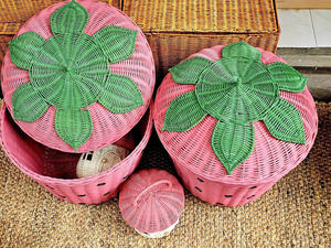 Cesta de almacenamiento con tapa y diseño de fresas rosas, estilo moderno, cesta de almacenamiento para ropa y juguetes. - Product Image 5