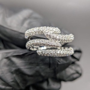 Anillo Apilable de Lujo con Moissanita y Diamantes, Diseño Envolvente de Varias Hileras y Banda Abierta, Regalo para Ella, Anillo para Mujer - Product Image 5