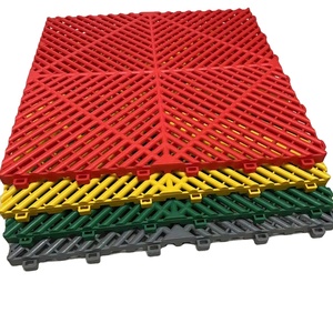 Dalles de sol modulaires rigides antidérapantes en plastique PP pour garage, lavage de voitures et stationnement - Product Image 1