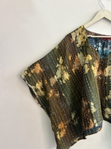 เสื้อผู้หญิงลำลองทำมือ เสื้อคลุมทรงหลวมไซส์ใหญ่ เสื้อคันธา ลายมัดย้อม เสื้อกล้ามโอเวอร์ไซส์ ผ้าวิสโคสผสมฝ้าย เสื้อสไตล์ฤดูร้อนทรงโอเวอร์ไซส์ - Product Image 5