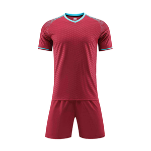 เสื้อฟุตบอลแบบสั่งทำ OEM ขายดีที่สุด ผ้าโพลีเอสเตอร์ 100% ระบายอากาศ แห้งเร็ว คอกลม ชุดยูนิฟอร์มผู้ชาย แขนสั้น - Product Image 4