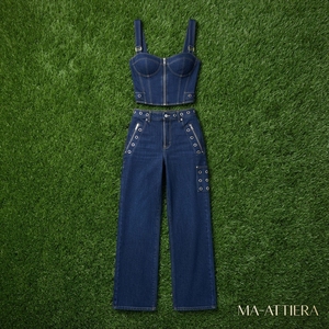 Ensemble deux pièces streetwear tendance pour femme : bustier en jean et jean cargo large avec détails œillet et bretelles - Product Image 6