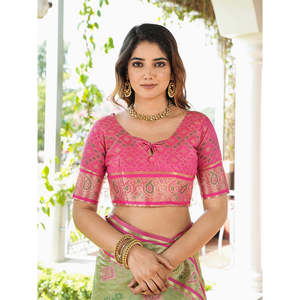 ผ้าส่าหรีปาโตลาทอแบบออร์แกนซ่าสีเขียวพิสตา ประดับด้วยด้ายซารี  เสื้อผ้าอินเดียและปากีสถาน - Product Image 1