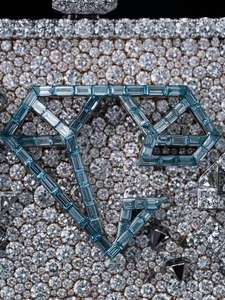 Colgante de Letra con Logotipo Personalizado, Totalmente Cubierto de Diamantes de Laboratorio Coloridos, Joyería Hip Hop, Colgante Cuadrado con Estilo Bling para Raperos - Product Image 4