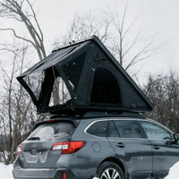 Tente de toit rigide toutes saisons avec couverture rigide résistante à la neige et grandes fenêtres latérales, tente de camping imperméable pour toit de voiture pour SUV
