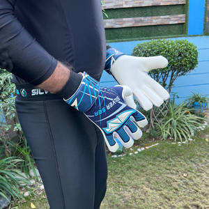 Gants de gardien de but professionnels SILVER SEA SPORTS 2025 Strong Grid, hybrides, à doigts plats, en latex allemand, respirants, avec adhérence optimale. - Product Image 5