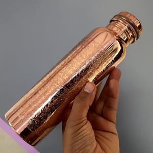 Bouteille d'eau en cuivre martelé de grande capacité de qualité supérieure pour un usage domestique - Product Image 3