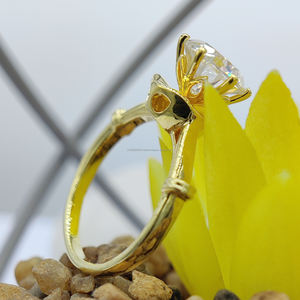 Anillo de Compromiso Clásico Solitario de Oro Blanco Sólido de 14K/18K con Diamante Cultivado en Laboratorio VVS Certificado para Aniversario de Bodas - Product Image 4