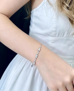Best Quality Moissanite Diamond <b>Bracelet</b> in 925 Silver with Modern Appeal for Luxury and Jewelry Available For Sale - Product Image 2
