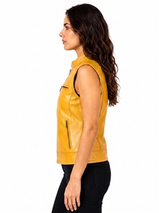 Gilet en cuir pour femme avec surpiqûres de qualité supérieure, toucher cuir doux, poches pratiques et design tendance pour un style polyvalent - Product Image 6