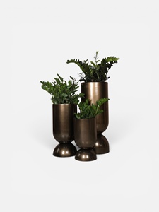 Ensemble de pots de fleurs en métal modernes avec plantes vertes pour la décoration intérieure, style minimaliste - Product Image 1