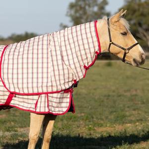 Couvertures pour chevaux personnalisées de qualité supérieure, imperméables, respirantes, durables, couvertures d'équitation sur mesure, fabrication en usine. - Product Image 3