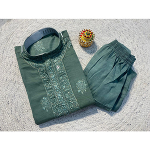 Colección de Diseñador de Ropa Étnica Estilo Indio para Hombre, Kurta de Seda con Bordado Dori y Pijama de Algodón para Fiestas y Eventos - Product Image 1