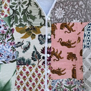Veste matelassée en coton personnalisée pour femme, motif floral patchwork, manches longues, col en V, fermeture boutonnée, vêtement d'extérieur printemps - Product Image 5