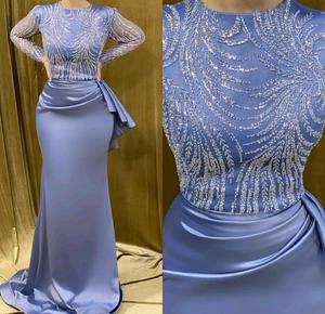 Robe de soirée élégante bleu acier, brodée, à manches classiques, longueur ras du sol, coupe ajustée, en satin, pour l'hiver, infroissable - Product Image 1