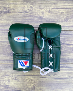 Guantes de Boxeo Personalizables de Cuero Premium Color Rosa, con Correa de Muñeca Ajustable y Cierre de Cordones en los Dedos, 16 oz, GYMSTERO - Product Image 3