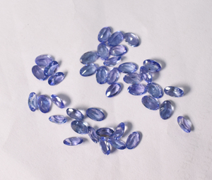 Tanzanite naturelle taille ovale 5x3 mm, pierre précieuse semi-précieuse calibrée pour la fabrication de bijoux - Product Image 5