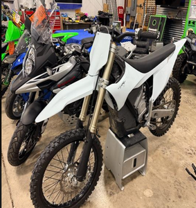 NUEVA Motocicleta Eléctrica Todoterreno y Dominador de Enduro Starks Vargs de 80 HP y 6.5 kWh - Product Image 1