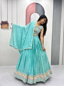 Conjunto de Lehenga Choli y Dupatta para Mujer, Completamente Cosido, con Hilo Pesado y Lentejuelas, Lona de Micro Algodón con Detalles en Dori - Product Image 5