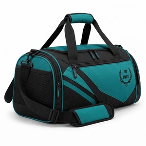 Sac de voyage au design moderne avec intérieur spacieux, fermetures éclair fiables et conçu pour des voyages pratiques et bien organisés - Product Image 5