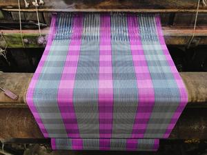 Rollo de Tela Tejida con Revestimiento de PVC Ecológico y Antibacteriano para Bolsas de Transporte, Material Resistente de Nylon a Rayas de Peso Medio para Fabricación de Bolsas - Product Image 2