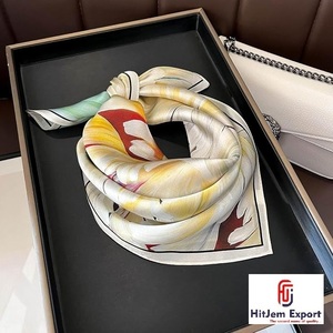 Bufanda Corta Estampada Personalizada de Primera Calidad, Fabricante Textil OEM ODM de Marca Blanca, Accesorios de Moda al por Mayor - Product Image 1