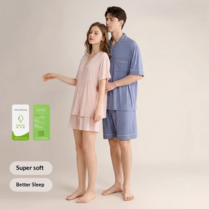 Conjunto de pijama de verano Sweethoney para parejas, cárdigan suave y agradable para la piel, conjunto de pantalones cortos de manga corta, conjunto de ropa informal sencilla y elegante - Product Image 5