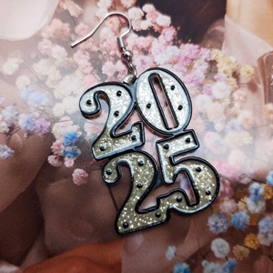 2025เครื่องประดับแฟชั่นปีใหม่-ต่างหูอะคริลิคพร้อมตัวเลข - Product Image 4