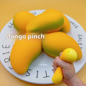 Jouet à presser créatif en plastique en forme de mangue, anti-stress sonore, cadeau amusant pour garçons - Product Image 2