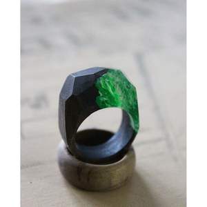 Anillo de Dedo de Resina y Madera Único Hecho a Mano, Accesorios de Joyería de Moda - Product Image 1