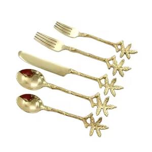 Ensemble de couverts en laiton de qualité supérieure, finition dorée, collection d'ustensiles de table élégants pour réception de mariage - Product Image 1