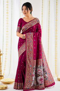 Sari de Seda con Estampado Digital Morado y Borde Floral para Mujer, Ropa de Boda Tradicional India, Protección Solar para Todas las Estaciones - Product Image 4