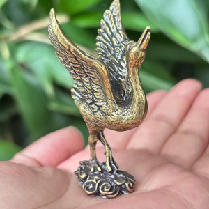 Figurine d'Oiseau Grue en Laiton Faite à la Main, Sculpture de Grue Volante, Statue d'Oiseau Décorative en Métal, Décoration de Table pour la Maison et le Bureau, Faune Sauvage - Product Image 2