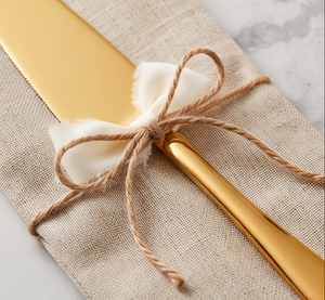 Servidor de pastel de oro moderno con diseño de arco hermoso cuchillo de corte de pastel perfecto para recepciones fiestas reuniones en casa y eventos - Product Image 2