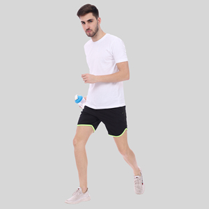 Shorts de sport pour homme noirs à séchage rapide, taille mi-haute élastique, avec poche latérale - Product Image 1