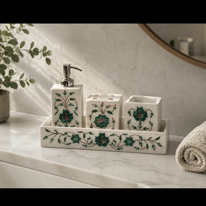 Ensemble d'accessoires de salle de bain de luxe faits à la main avec incrustations en marbre, comprenant un distributeur de savon, un porte-brosse à dents et un plateau - Product Image 2
