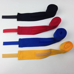 Bandages de boxe en coton premium ZOTO pour la boxe, le MMA, le Muay Thai, le kickboxing avec fermeture auto-agrippante - Product Image 4
