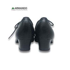 Chaussures de danse latine OEM pour femmes, en cuir pleine fleur perforé, respirantes, à lacets, à talon bas, pour la pratique et la danse de salon, avec logo personnalisé, petite taille - Product Image 5