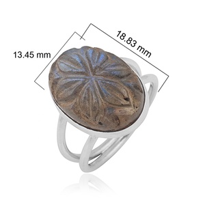 Natural Labradorite Carved Flower Gemstone 925 Sterling Silver Statement Ring Handmade Floral Oval Labradorite Ring for Women - Product Image 4