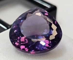 Esmeralda de Corte Brillante con Cambio de Color Natural, Gema Suelta Verde para Joyería Fina, Gema al por Mayor AAA, Certificada por Terceros - Product Image 4