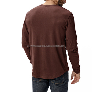 Hommes Henley T-shirts En Gros Claret Personnalisé Oem Vintage Vin Rouge À Manches Longues Hey Tee Drop Shipping - Product Image 3