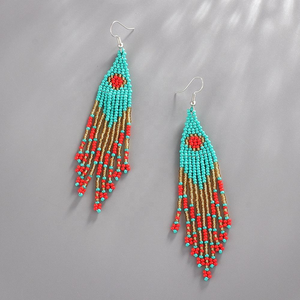 Pendientes Largos de Borlas con Cuentas Tejidas a Mano para Mujer, Joyería Moderna para Bodas y Fiestas por MD HANDICRAFTS - Product Image 4